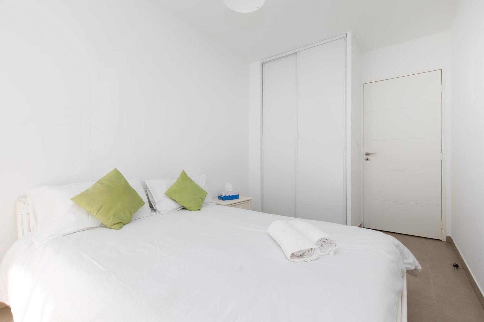 Lovely 2 Bedroom Condo With Pool Vallauris Exterior foto
