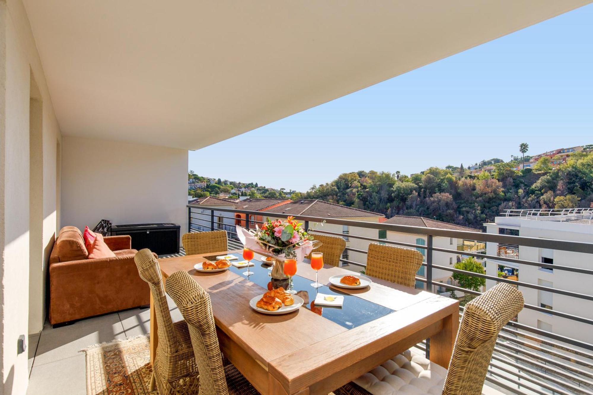 Lovely 2 Bedroom Condo With Pool Vallauris Exterior foto
