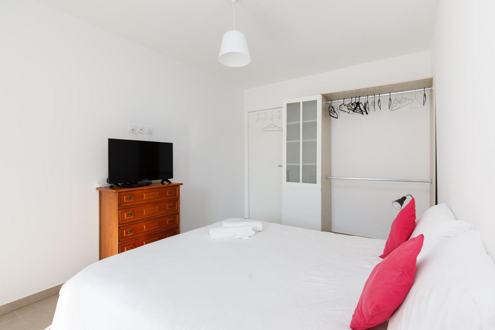Lovely 2 Bedroom Condo With Pool Vallauris Exterior foto